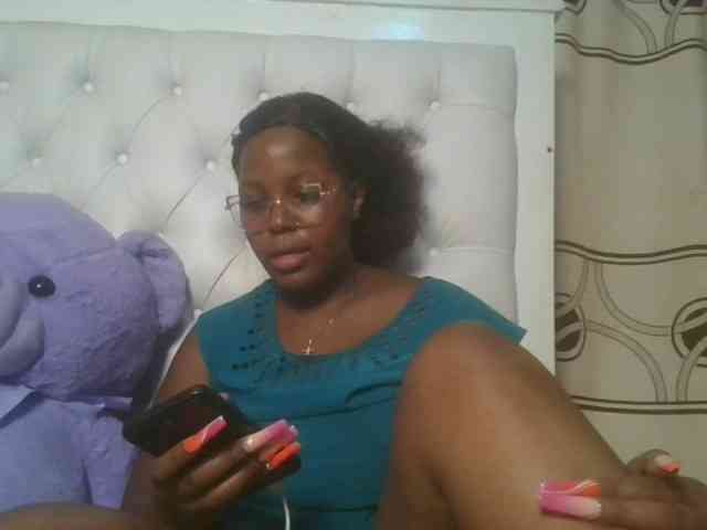 CuteTinkerbella webcam