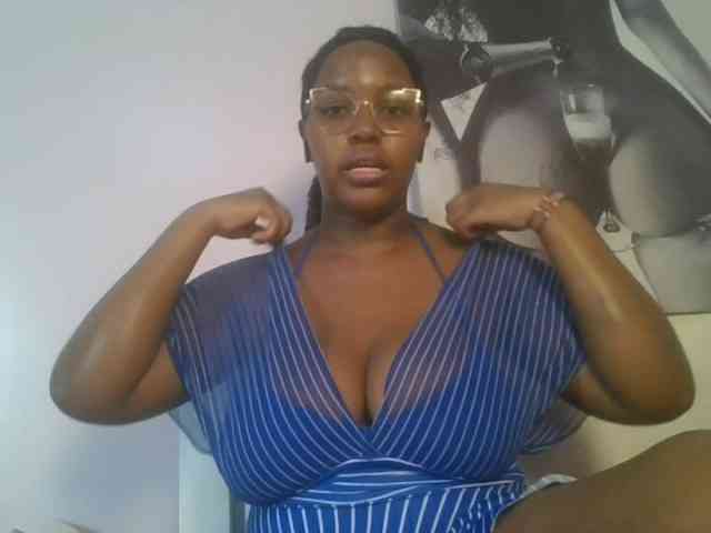 CuteTinkerbella webcam