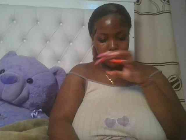 CuteTinkerbella webcam