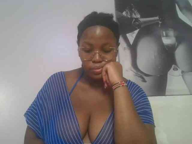 CuteTinkerbella webcam