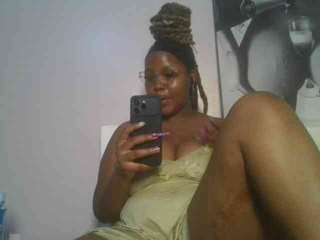 CuteTinkerbella webcam