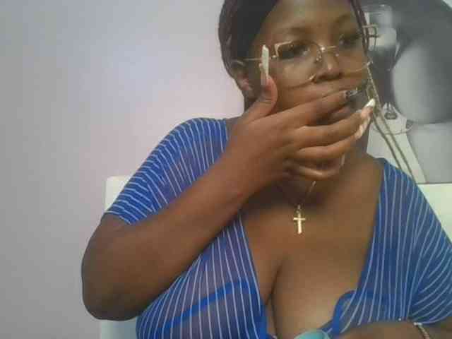 CuteTinkerbella webcam