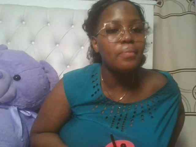 CuteTinkerbella webcam