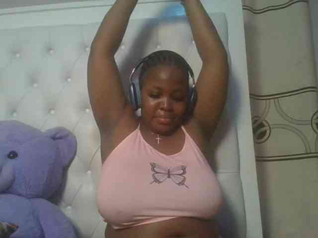 CuteTinkerbella webcam