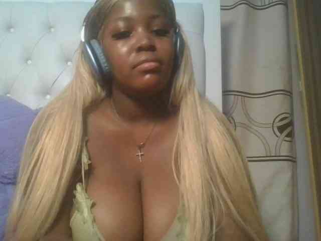 CuteTinkerbella webcam