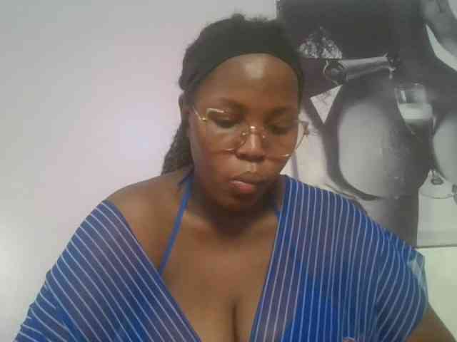 CuteTinkerbella webcam