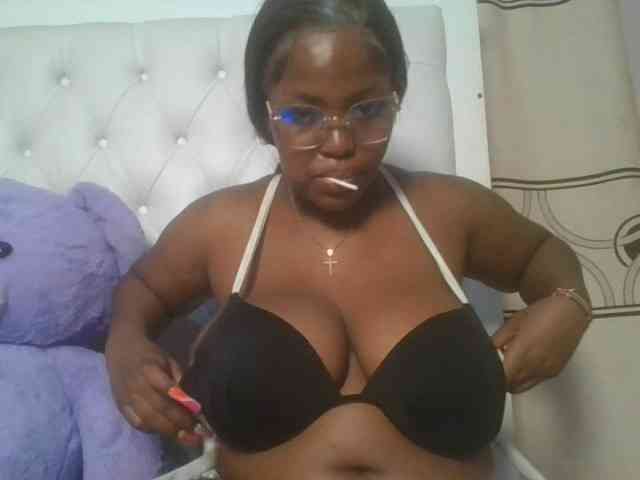 CuteTinkerbella webcam