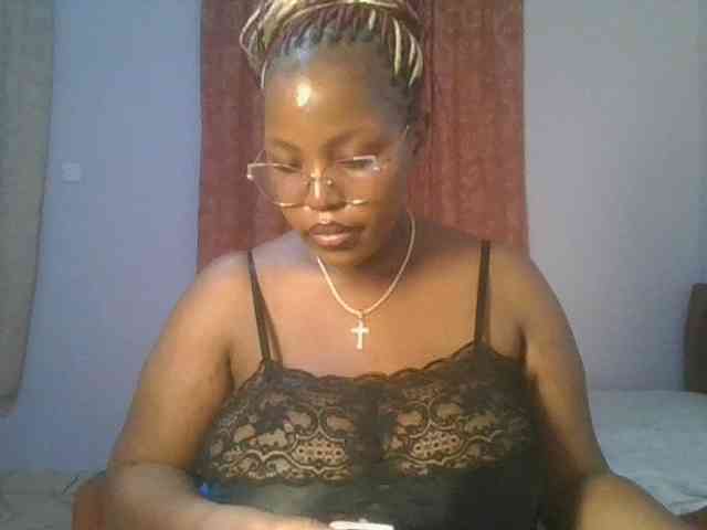 CuteTinkerbella webcam