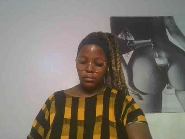 CuteTinkerbella webcam