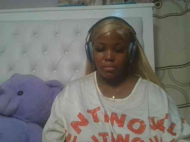 CuteTinkerbella webcam