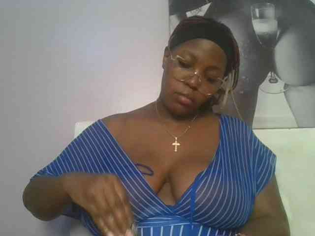 CuteTinkerbella webcam