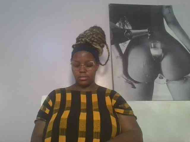 CuteTinkerbella webcam