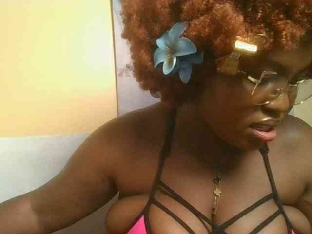 CuteTinkerbella webcam