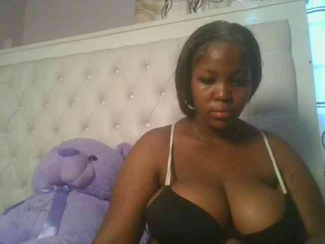 CuteTinkerbella webcam