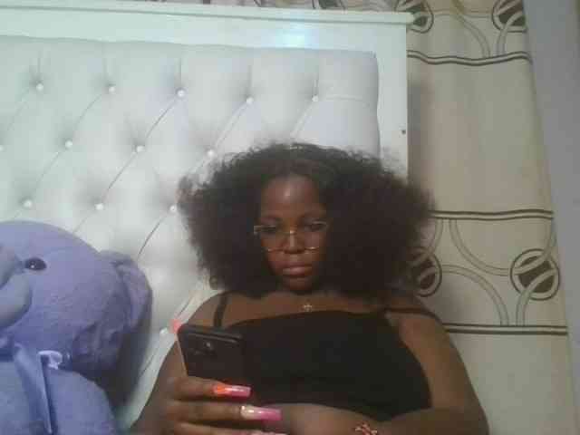 CuteTinkerbella webcam