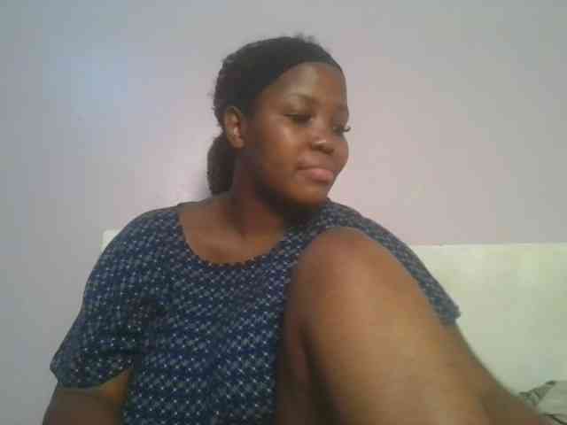 CuteTinkerbella webcam