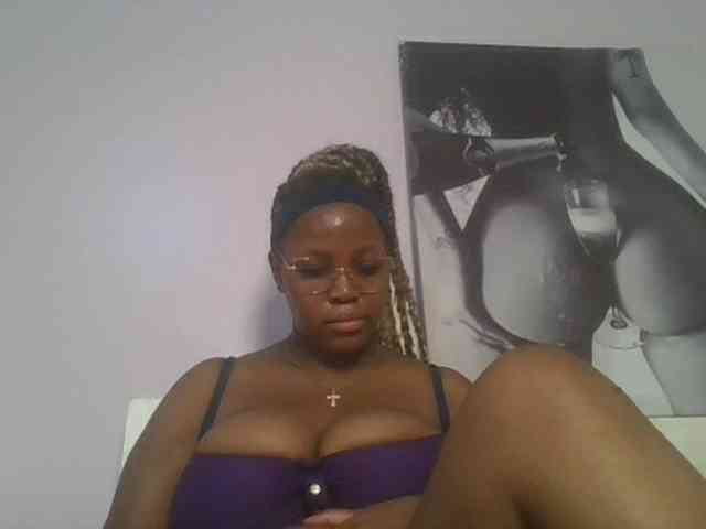 CuteTinkerbella webcam