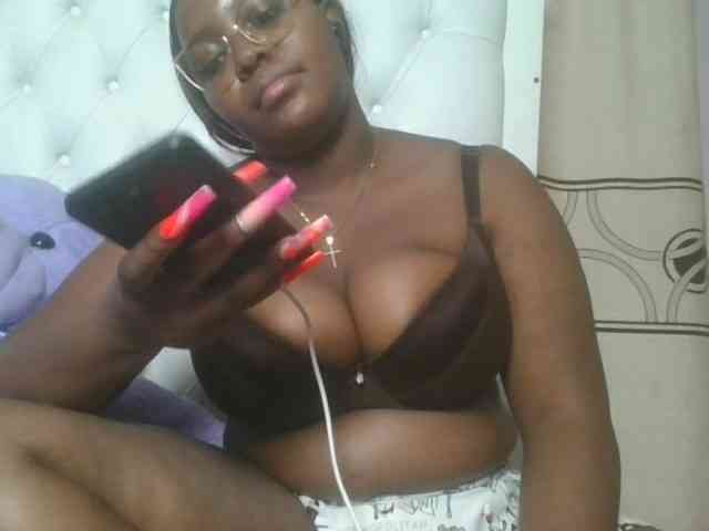 CuteTinkerbella webcam