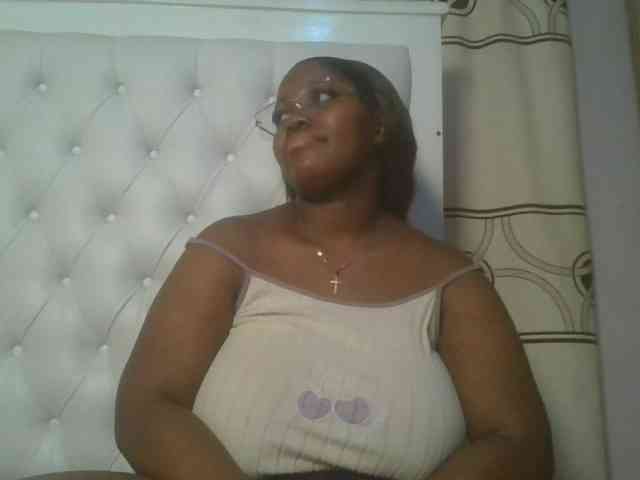 CuteTinkerbella webcam