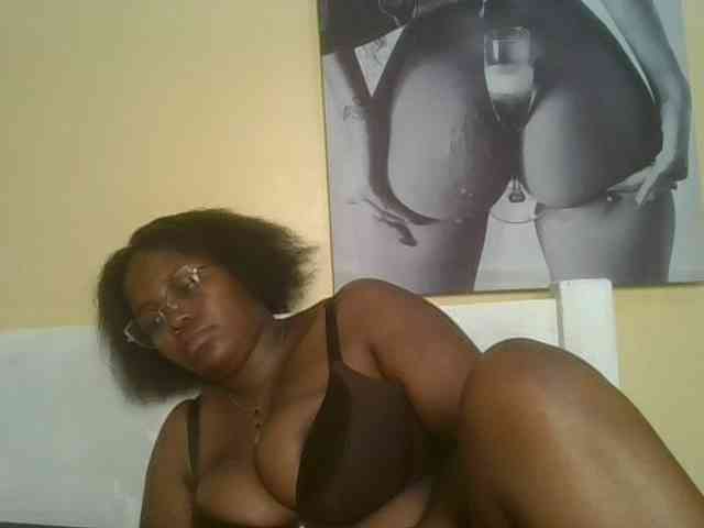 CuteTinkerbella webcam