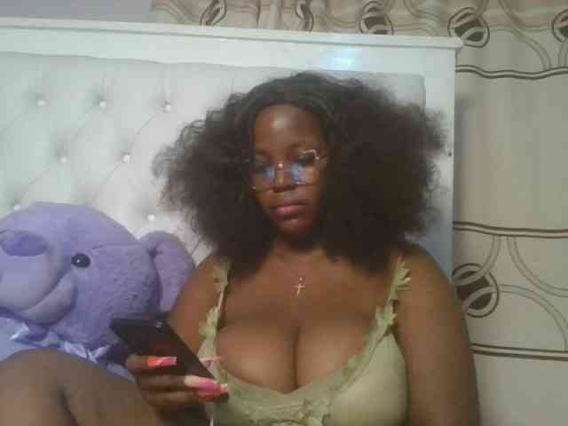 CuteTinkerbella webcam