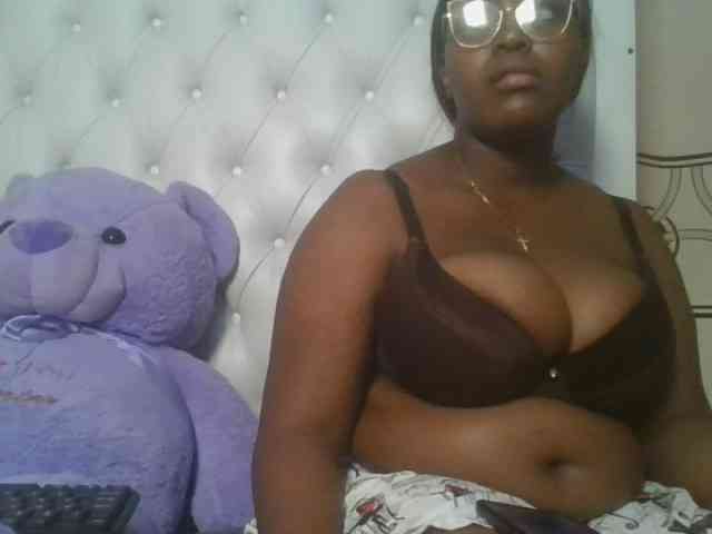 CuteTinkerbella webcam