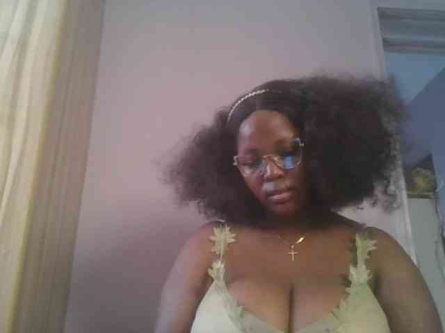 CuteTinkerbella webcam