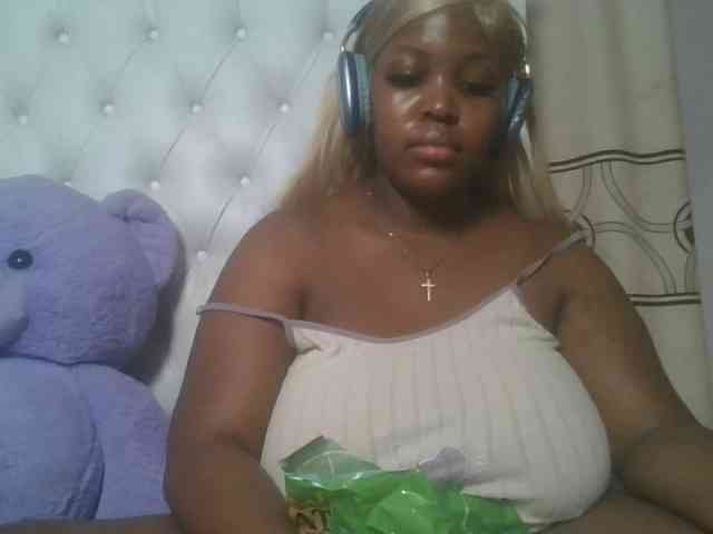 CuteTinkerbella webcam