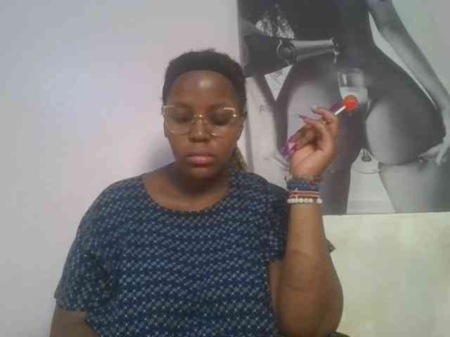 CuteTinkerbella webcam