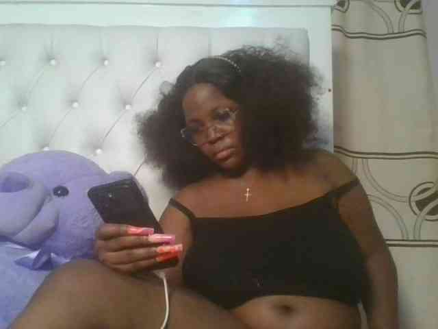 CuteTinkerbella webcam