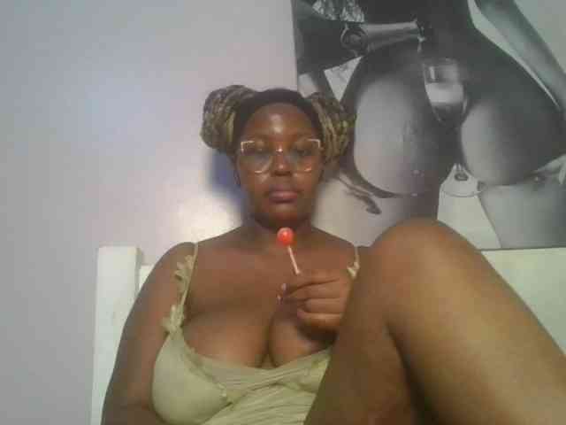 CuteTinkerbella webcam