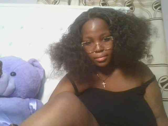 CuteTinkerbella webcam