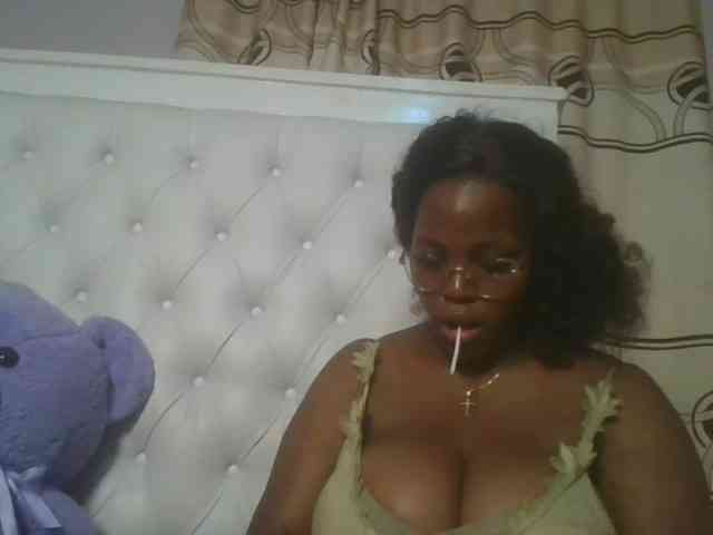 CuteTinkerbella webcam