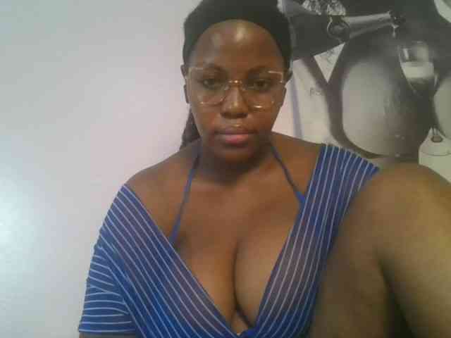 CuteTinkerbella webcam