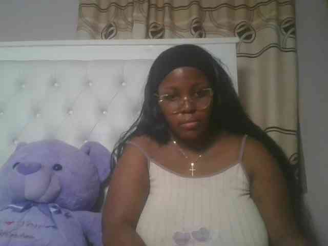 CuteTinkerbella webcam