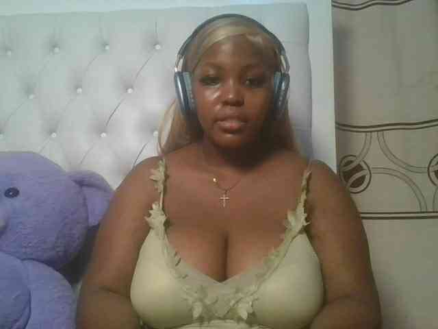 CuteTinkerbella webcam