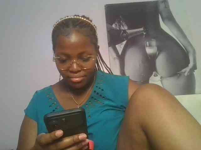 CuteTinkerbella webcam