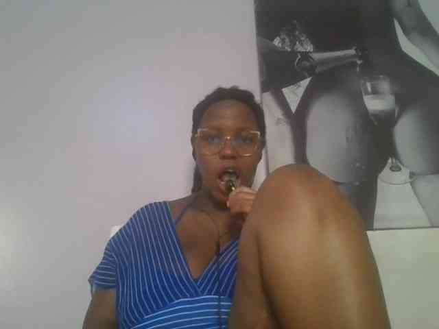 CuteTinkerbella webcam