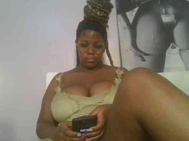 CuteTinkerbella webcam