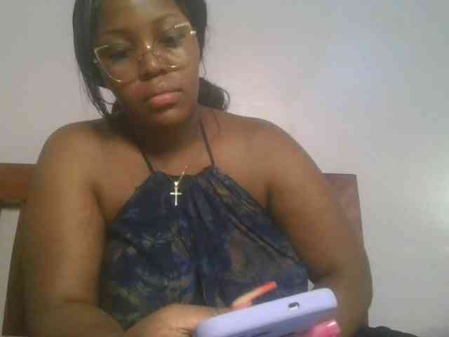 CuteTinkerbella webcam