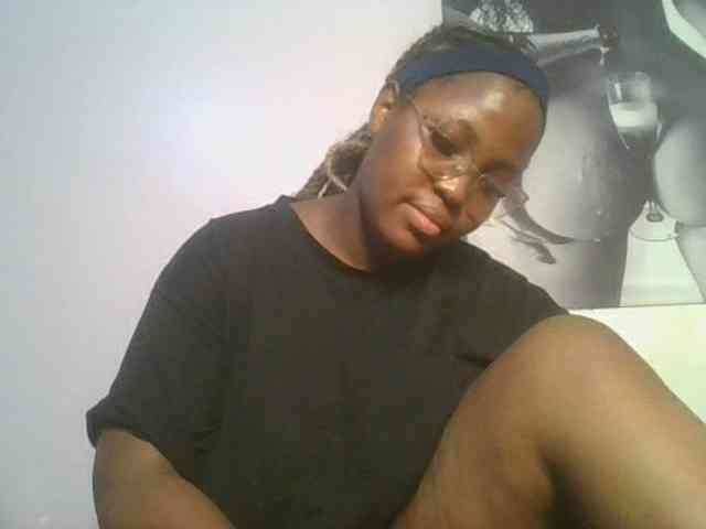 CuteTinkerbella webcam