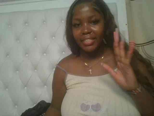 CuteTinkerbella webcam