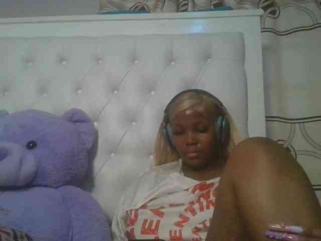 CuteTinkerbella webcam