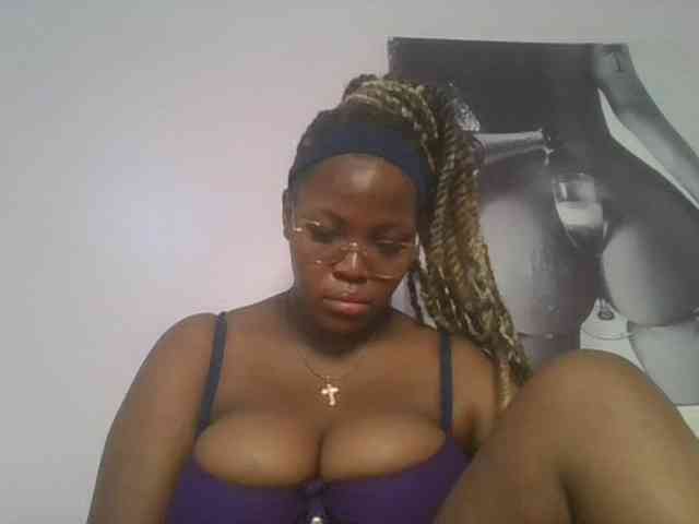 CuteTinkerbella webcam