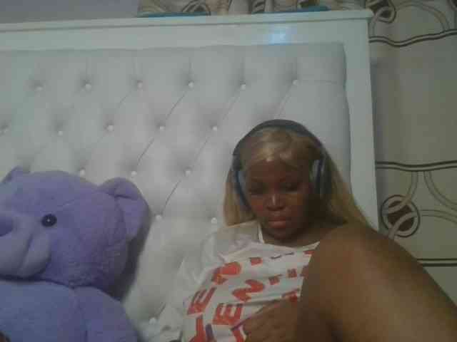 CuteTinkerbella webcam