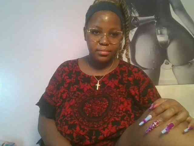 CuteTinkerbella webcam