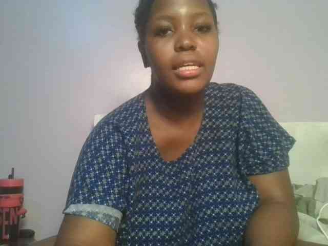 CuteTinkerbella webcam