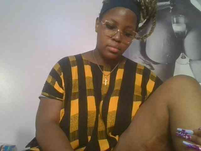 CuteTinkerbella webcam