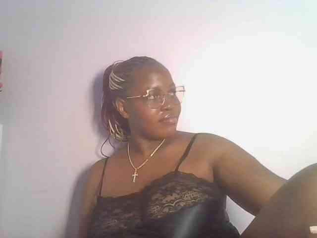 CuteTinkerbella webcam