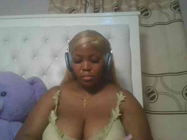 CuteTinkerbella webcam